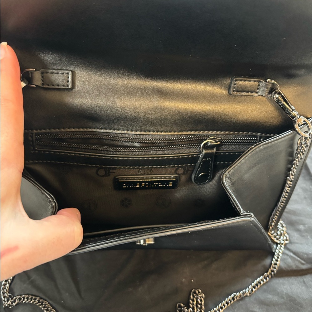 Anne Fontaine Black Eyelet Clutch with Chain - Picture 2 of 3